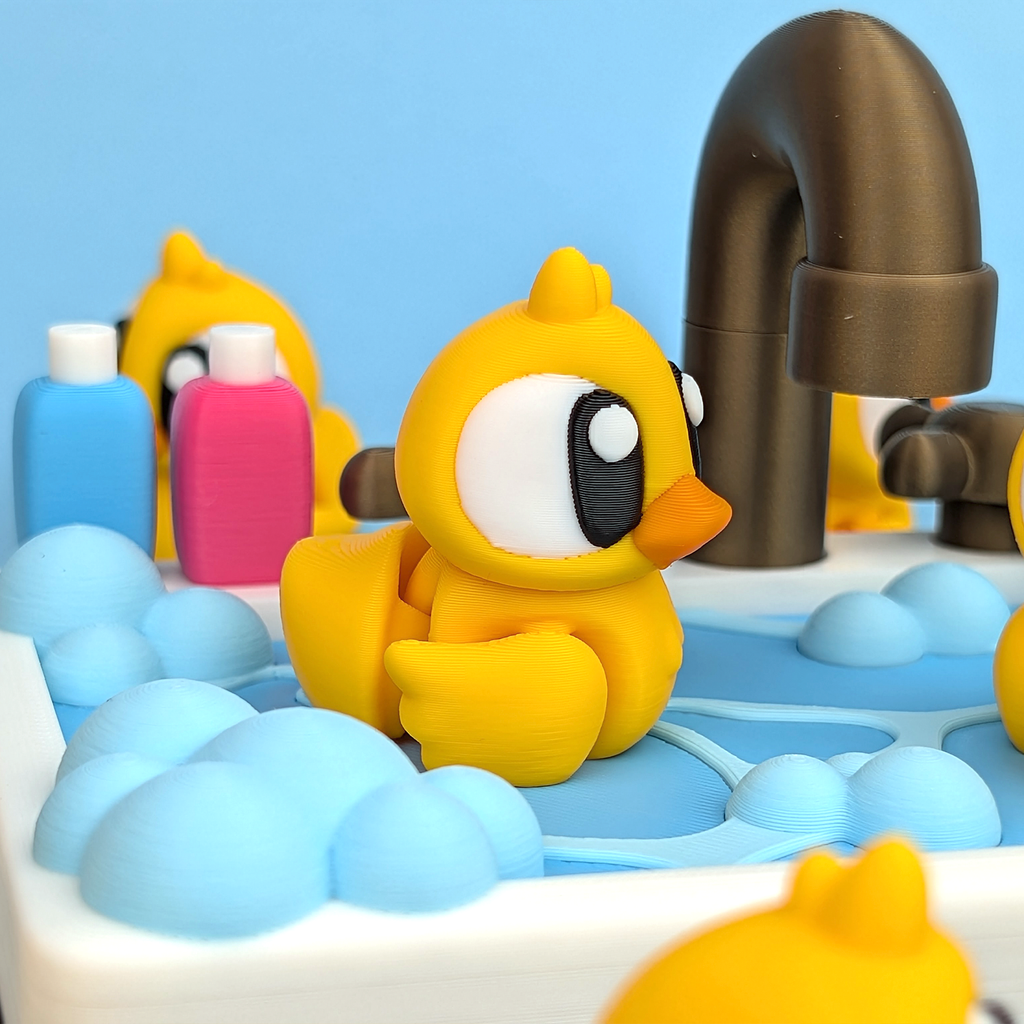 Flexi Duckie in Bathtub Playset