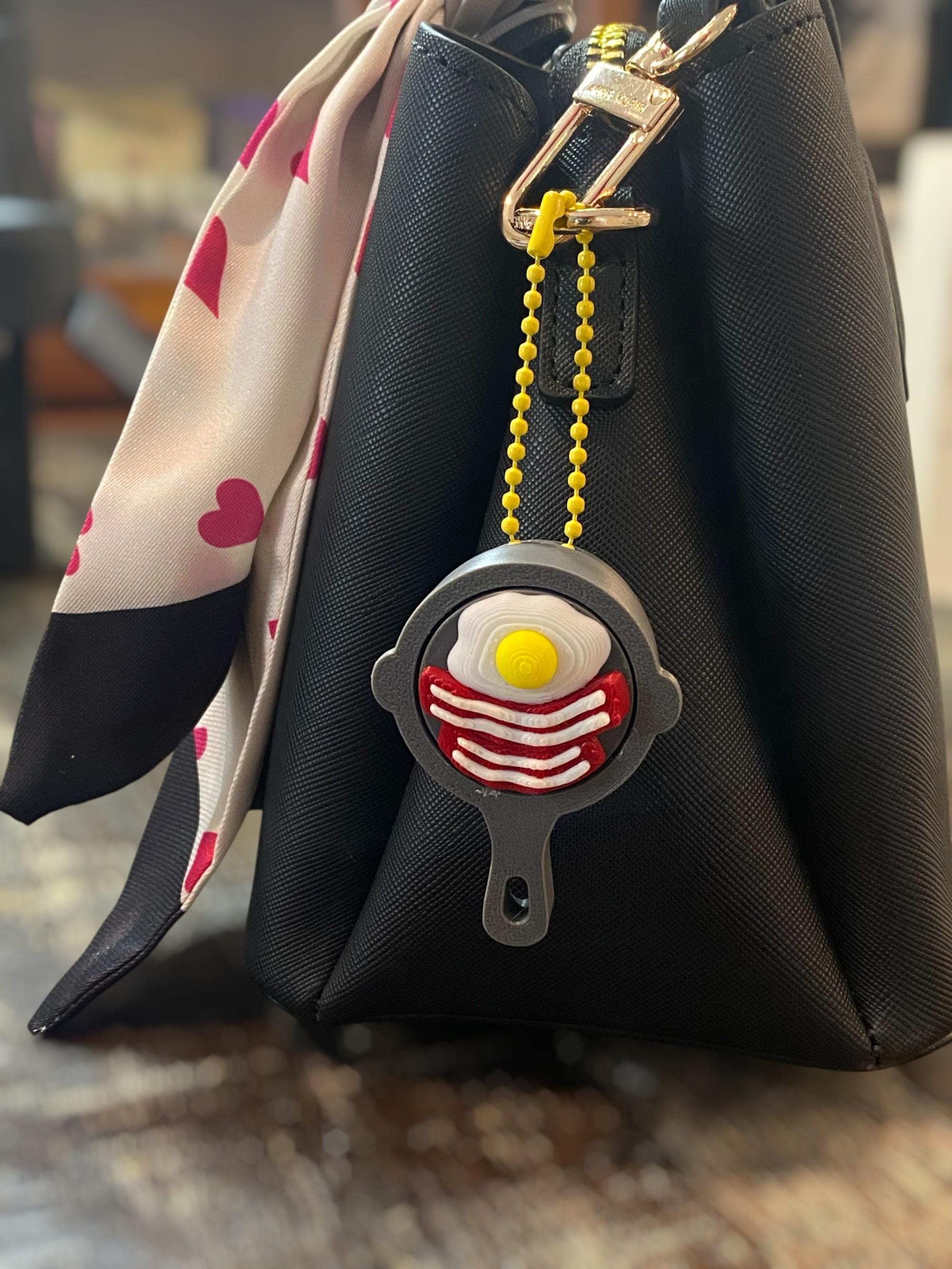 Emotional Support Bacon & Eggs Anxiety Fidget Clicker Keychain | 3D Printed Sensory Toy