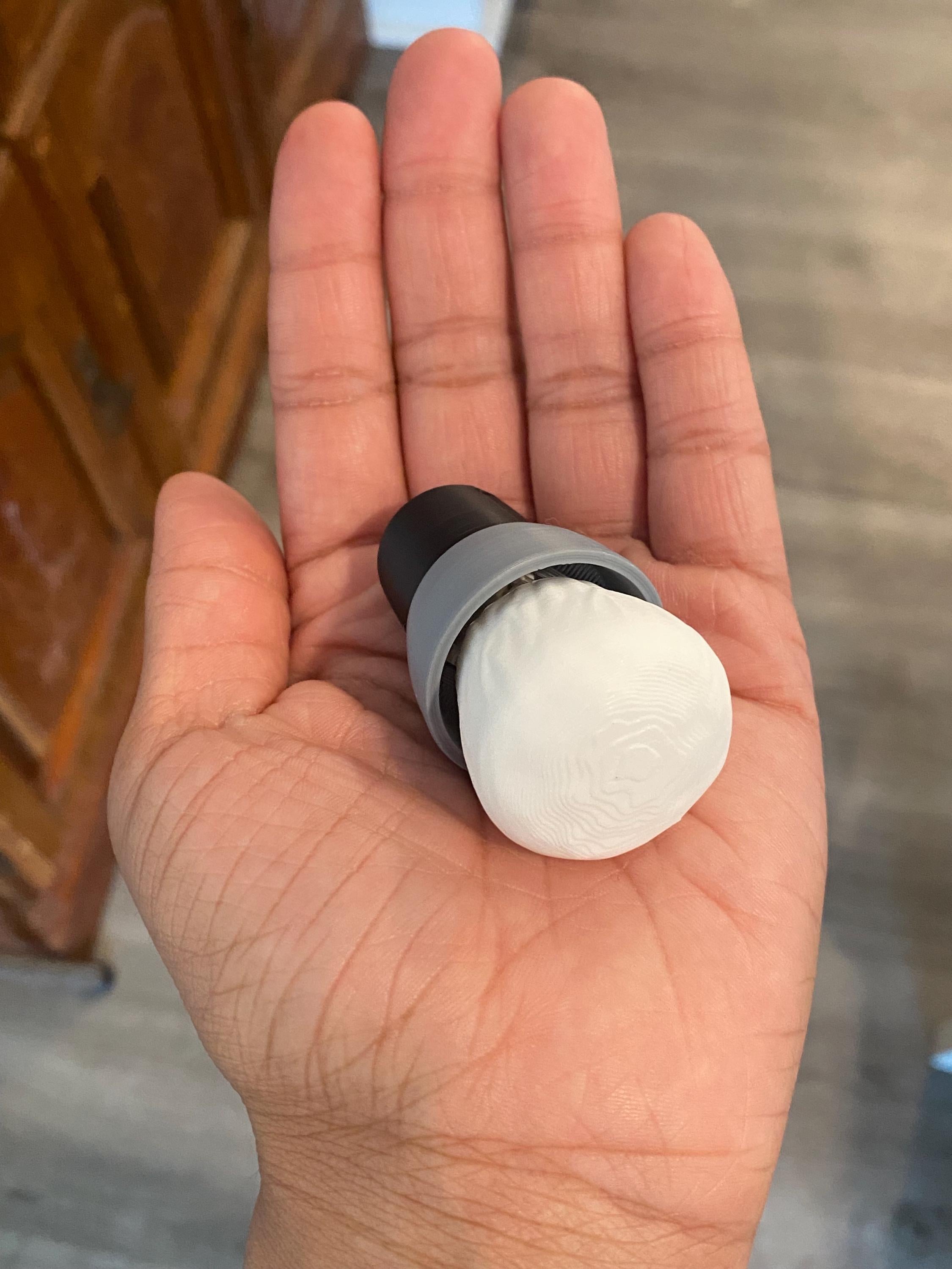 Best-Selling Makeup Brush anxiety Fidget Clicker Keychain | 3D Printed Sensory Toy
