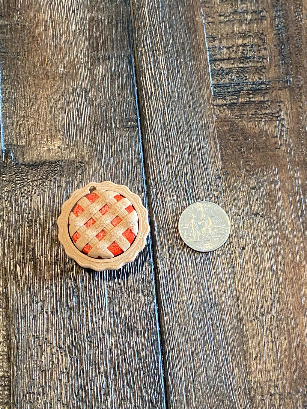 Delicious Twisty Pie Fidget Clicker Keychain | Kawaii Food Sensory Toy, 3D Printed Stress Relief