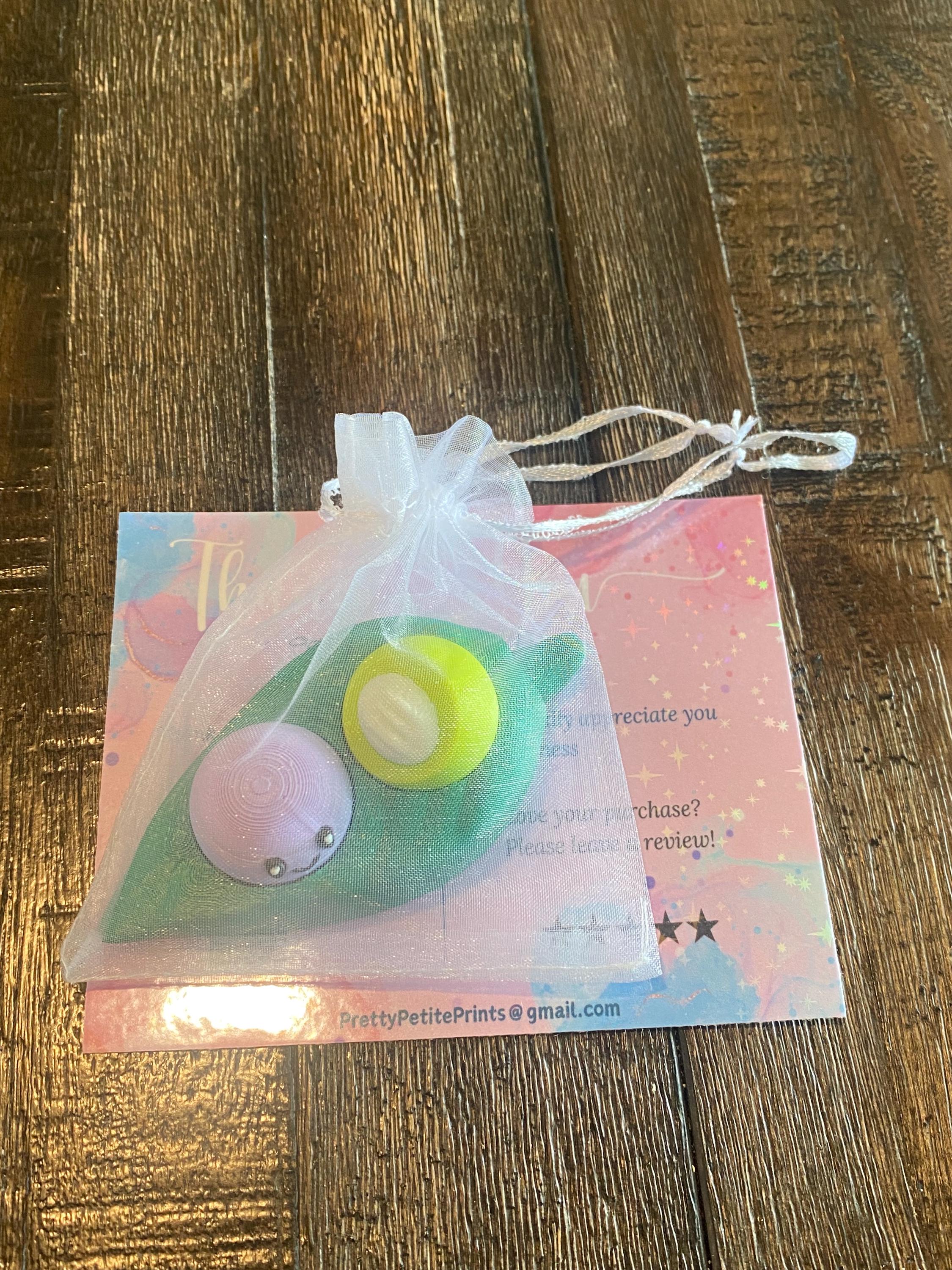 Kawaii Mochi Leaf Fidget Clicker Keychain | 3D Printed Sensory Toy | Foodie Gift