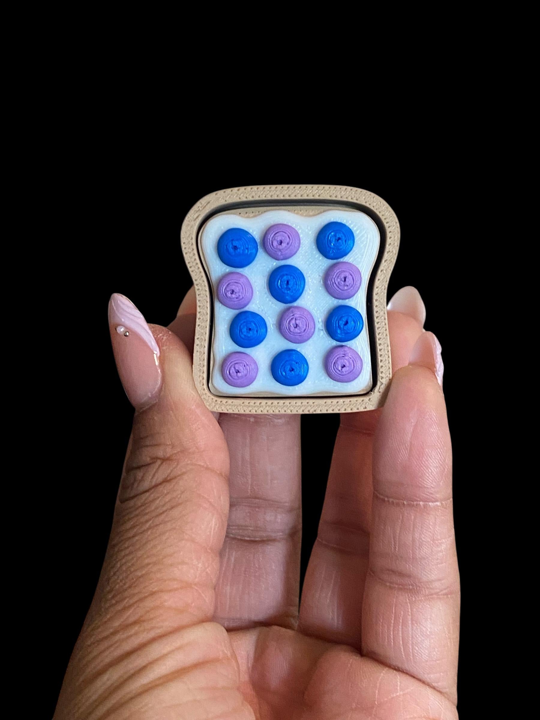 Breakfast Toast Fidget Clicker Keychain | 3D Printed Sensory Toy | Foodie Gift