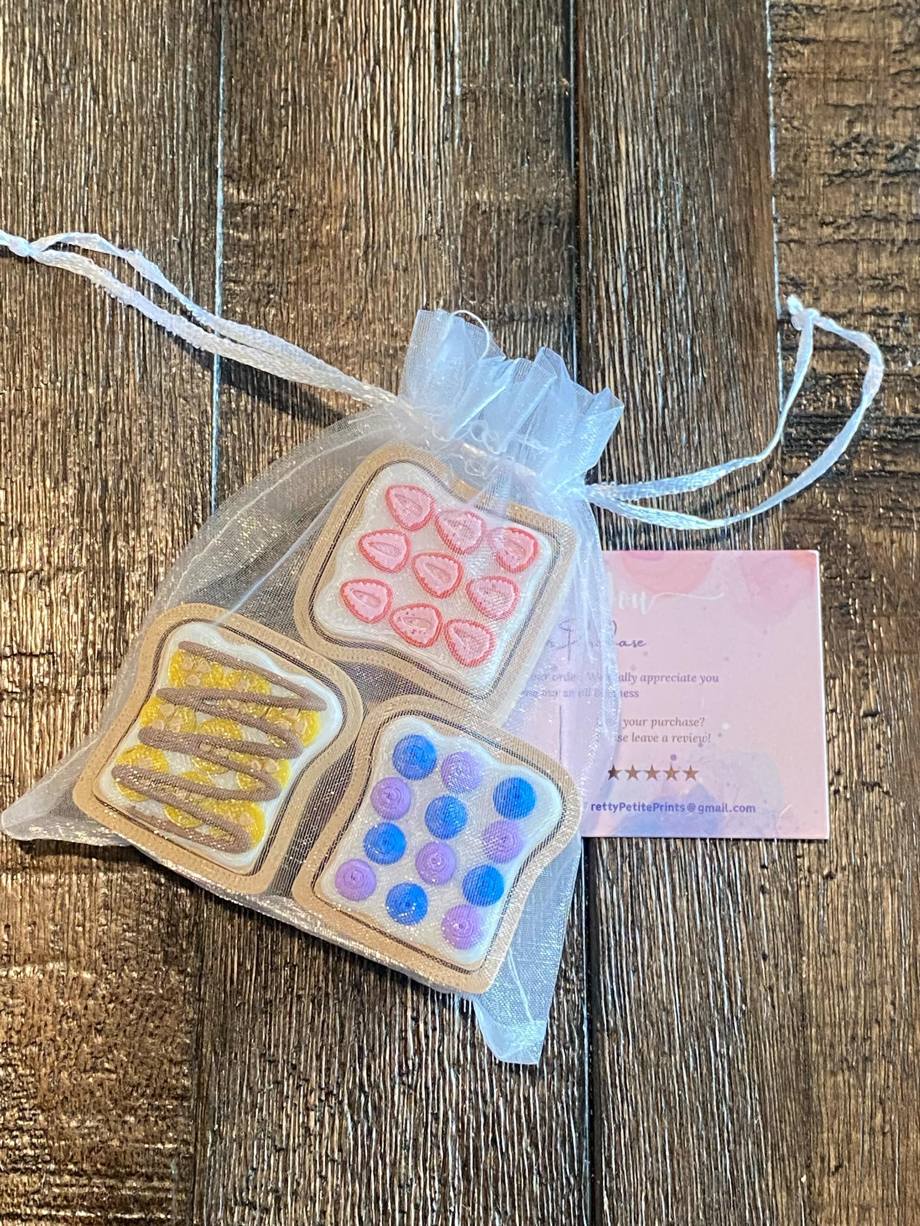Breakfast Toast Fidget Clicker Keychain | 3D Printed Sensory Toy | Foodie Gift