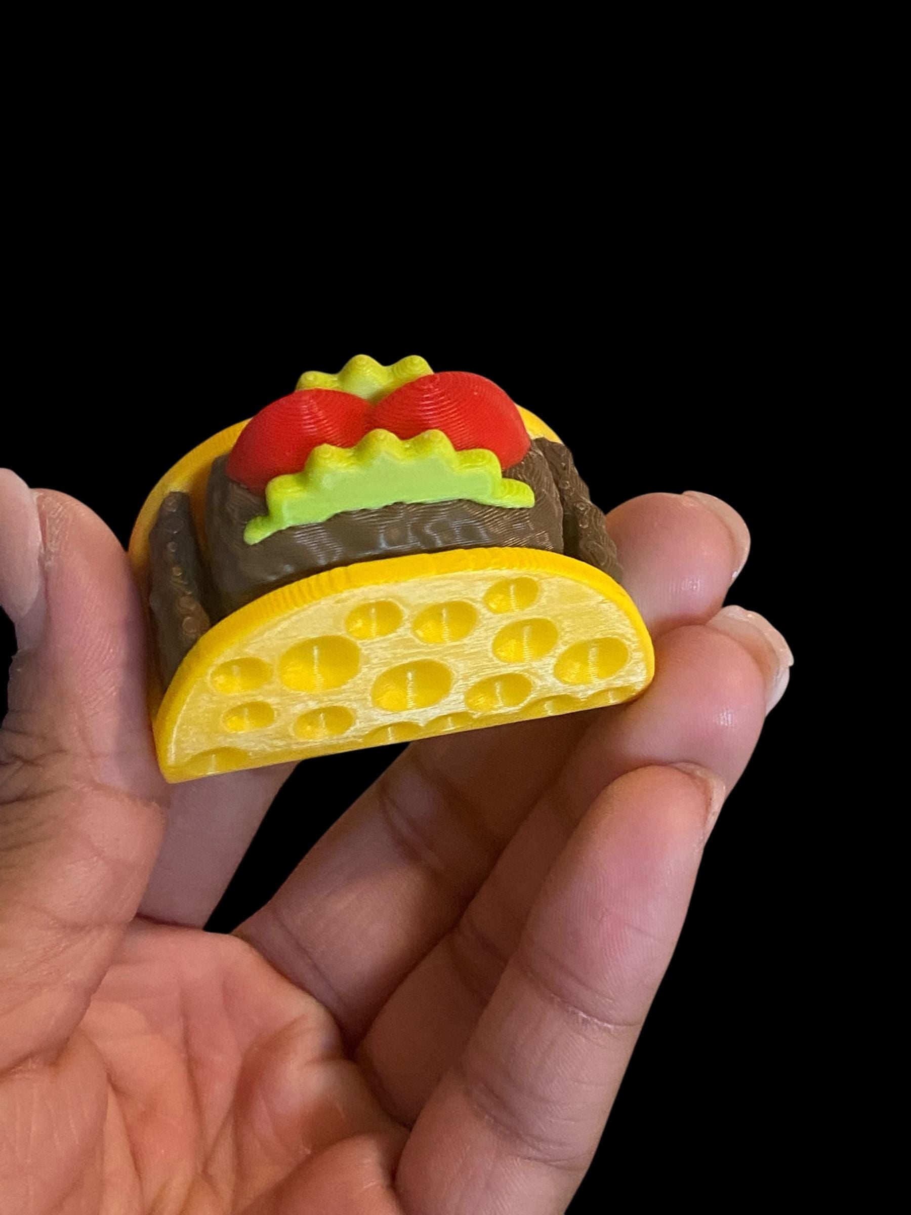 Taco Fidget Clicker Keychain | 3D Printed Sensory Toy | Cute Foodie Gift